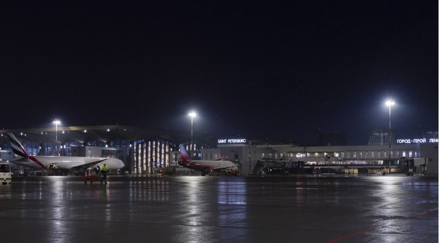 Аэропорт «Пулково»: освещение перрона 