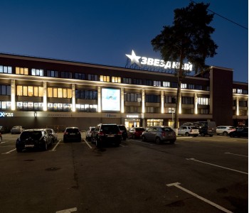 Бизнес-центр: модернизация фасадного освещения 