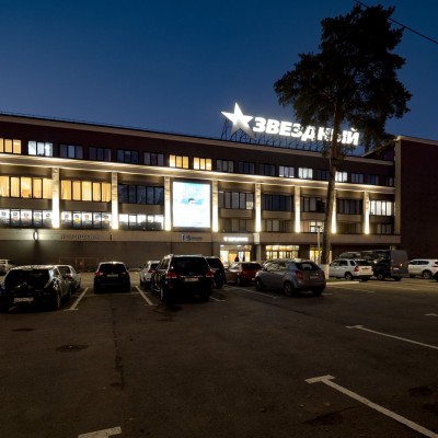 Бизнес-центр: модернизация фасадного освещения 