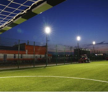 Футбольное поле в городе Нур-Султан: замена освещения