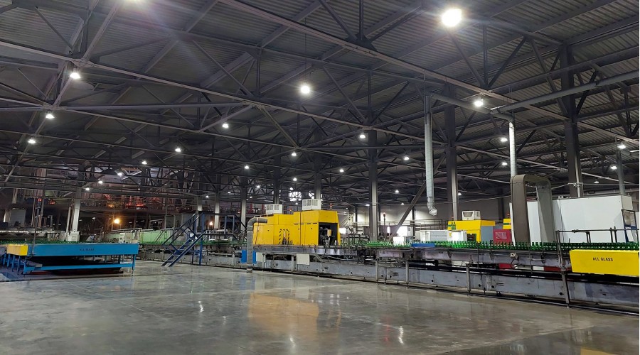 АО «Гланит»: замена освещения на стекольном заводе 