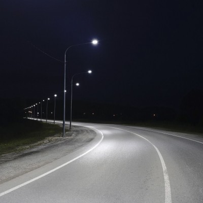Город Тобольск: освещение проезжих частей и тротуаров