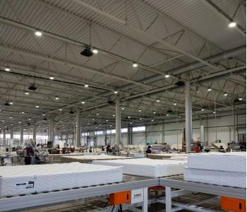Мебельная фабрика «Корона»: освещение производства и склада 