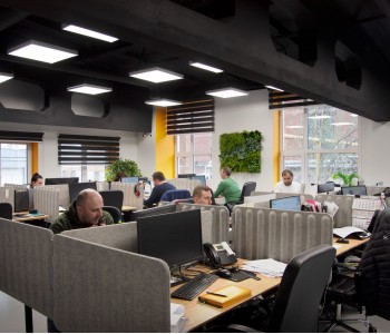 Офис компании «Техэкспо»: освещение рабочего пространства