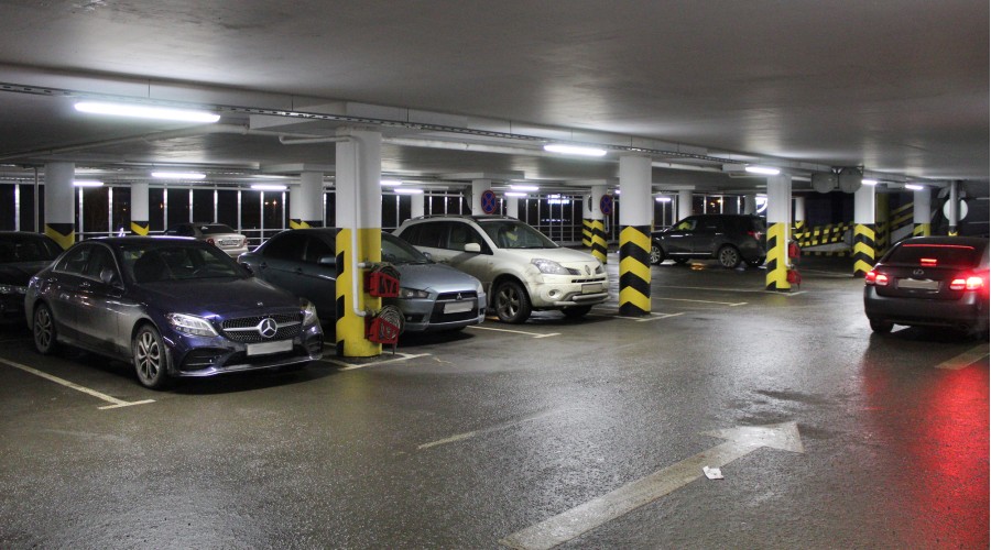 ТЦ «О-Парк»: освещение подземной парковки