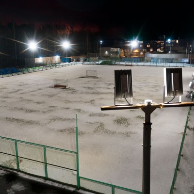 Училище олимпийского резерва: освещение площадки для хоккея