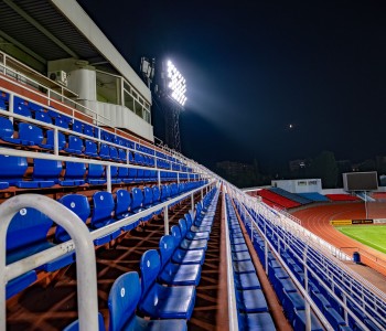 Город Саратов: освещение стадиона «Локомотив» 