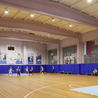 Спортивная школа: освещение зала для мини-футбола 