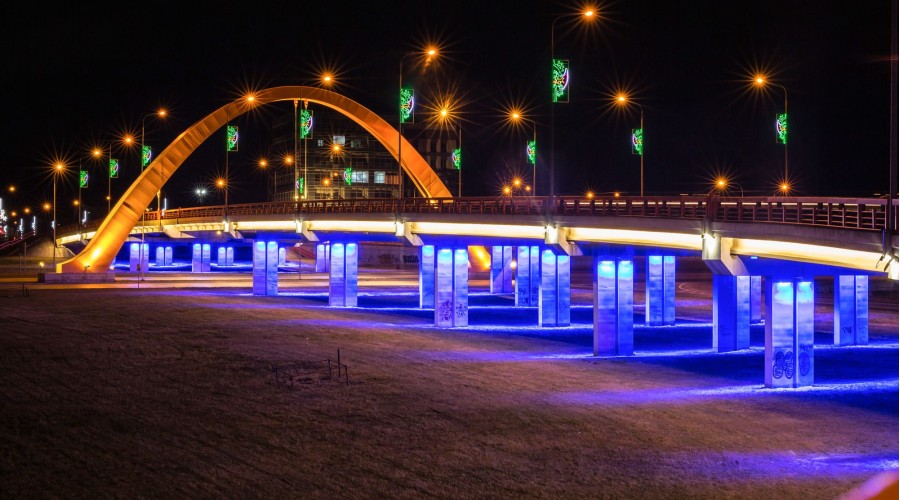 Сургут: архитектурная подсветка транспортной развязки  