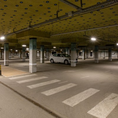 Торговый комплекс: освещение паркинга и погрузочной зоны 