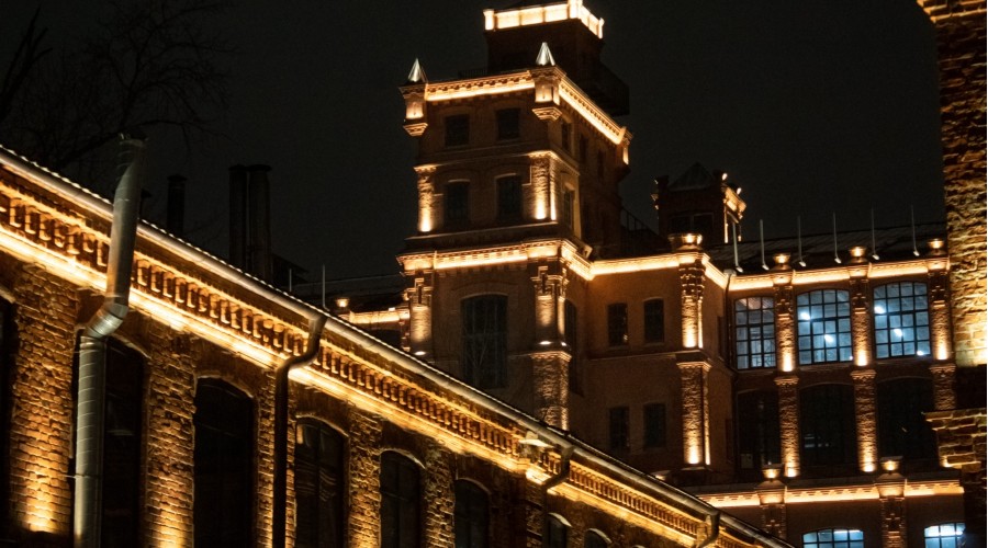 Трёхгорная мануфактура в Москве: архитектурная подсветка 