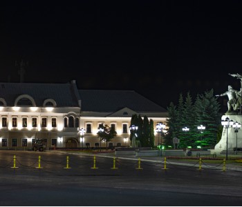 Здание администрации г. Калуга: архитектурная подсветка здания